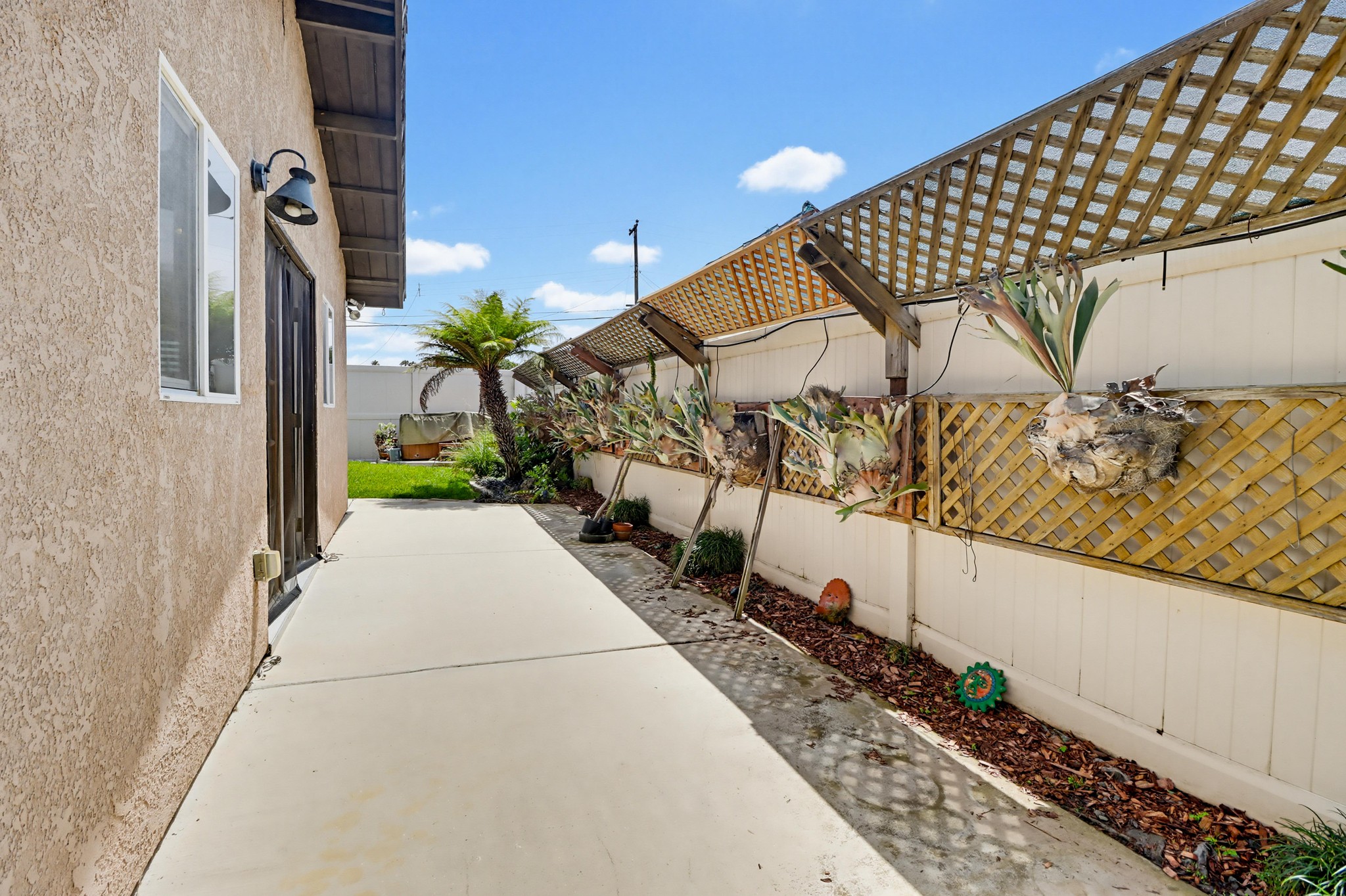 Virtual tour photo 38 of 41 for 737 Hemlock Ave