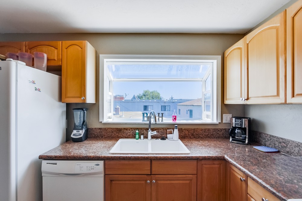 Virtual tour photo 23 of 44 for 737 Jamaica Court #2