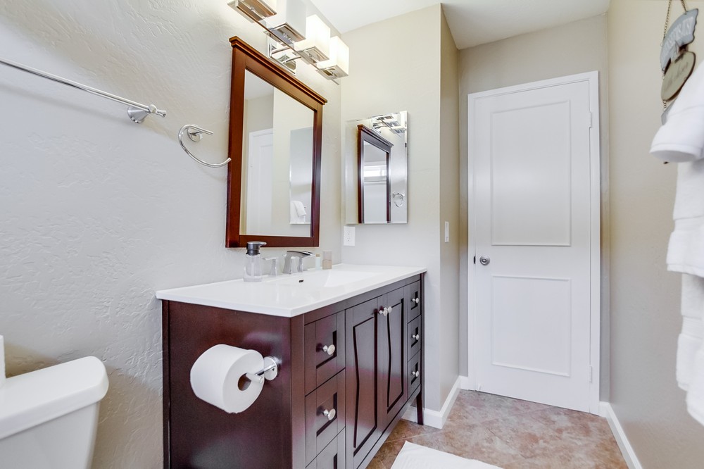 Virtual tour photo 31 of 44 for 737 Jamaica Court #2