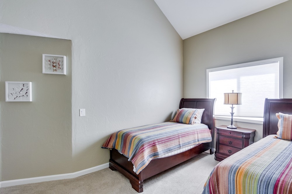Virtual tour photo 37 of 44 for 737 Jamaica Court #2