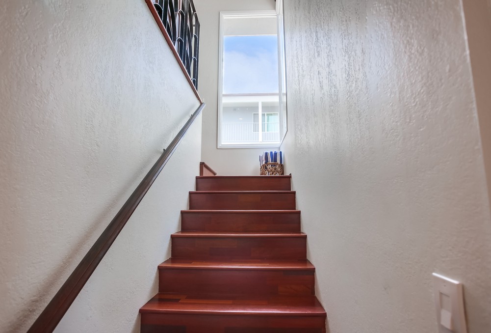 Virtual tour photo 10 of 47 for 737 Whiting Ct