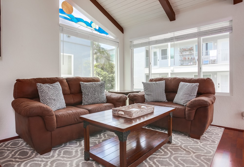 Virtual tour photo 14 of 47 for 737 Whiting Ct