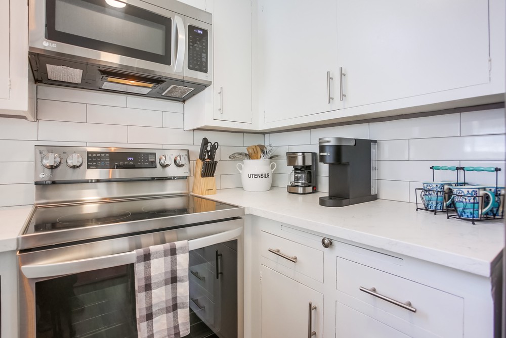 Virtual tour photo 20 of 47 for 737 Whiting Ct