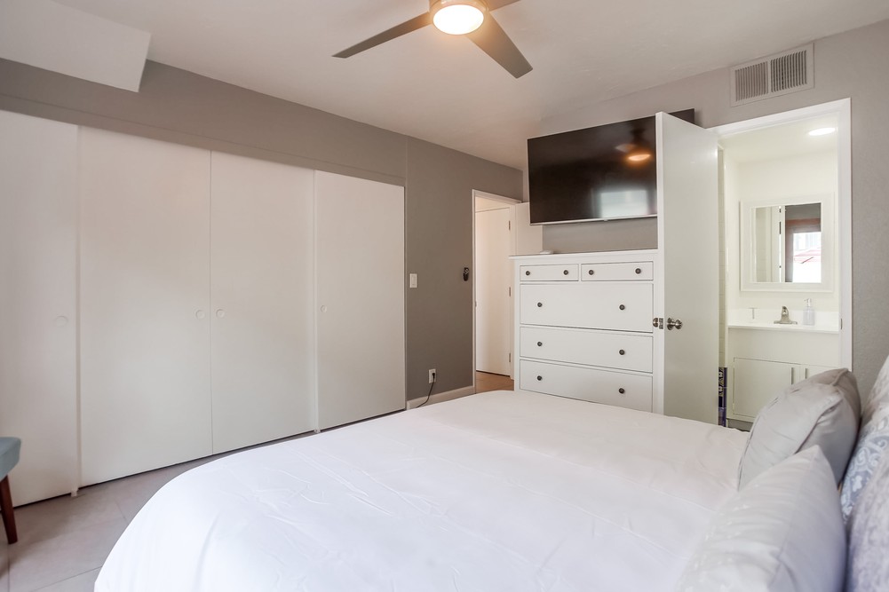 Virtual tour photo 24 of 47 for 737 Whiting Ct