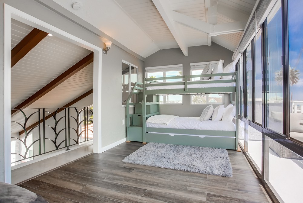 Virtual tour photo 36 of 47 for 737 Whiting Ct