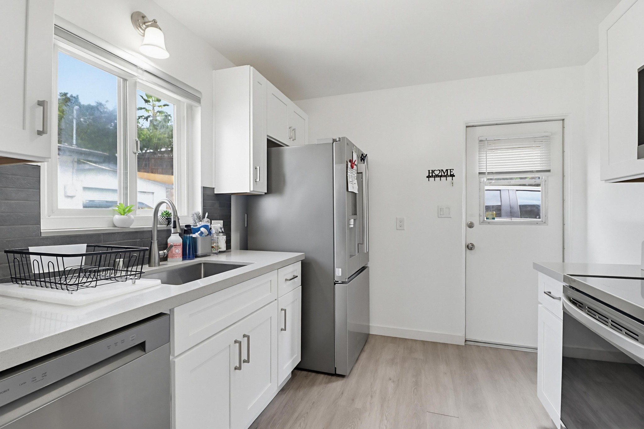 Virtual tour photo 14 of 35 for 7372 Stanford Ave