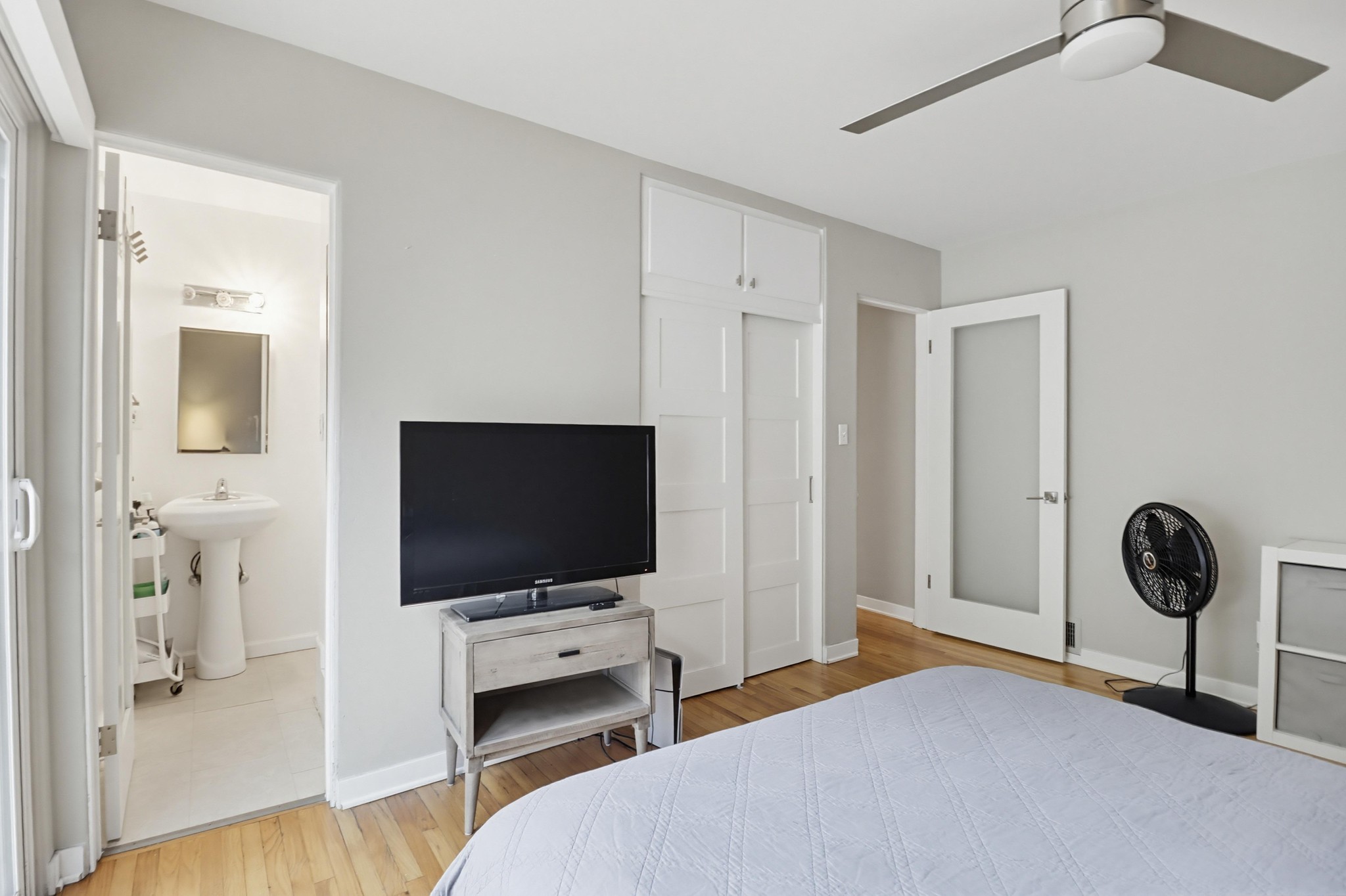 Virtual tour photo 20 of 35 for 7372 Stanford Ave