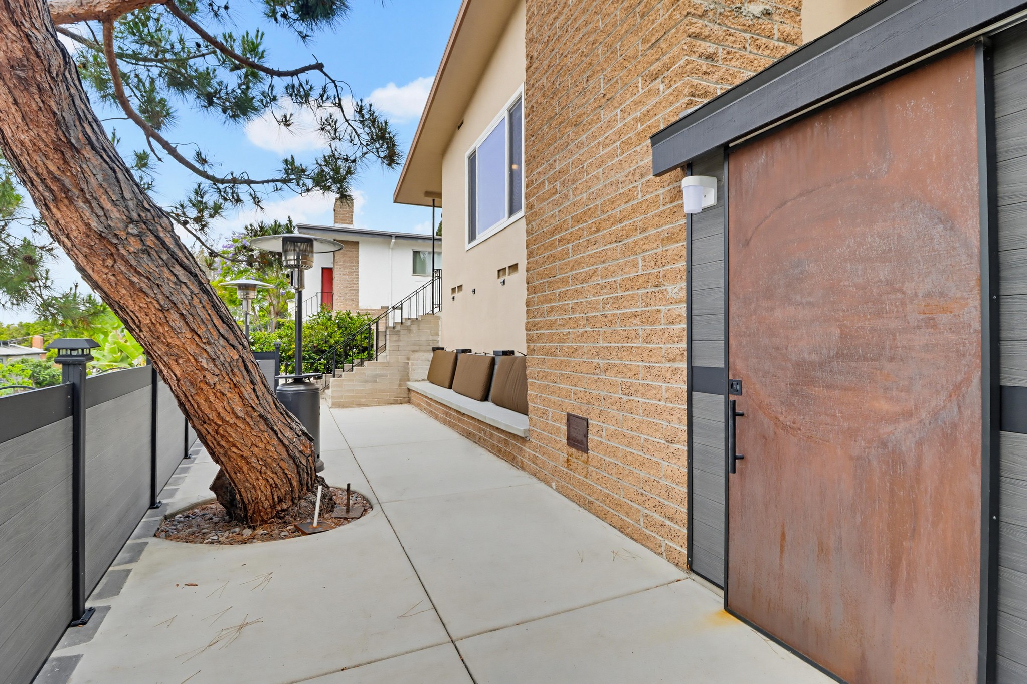 Virtual tour photo 34 of 35 for 7372 Stanford Ave