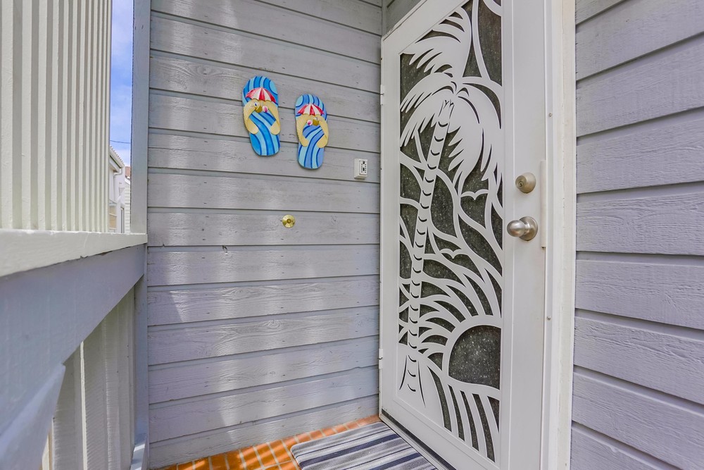 Virtual tour photo 9 of 48 for 738 Jersey Ct