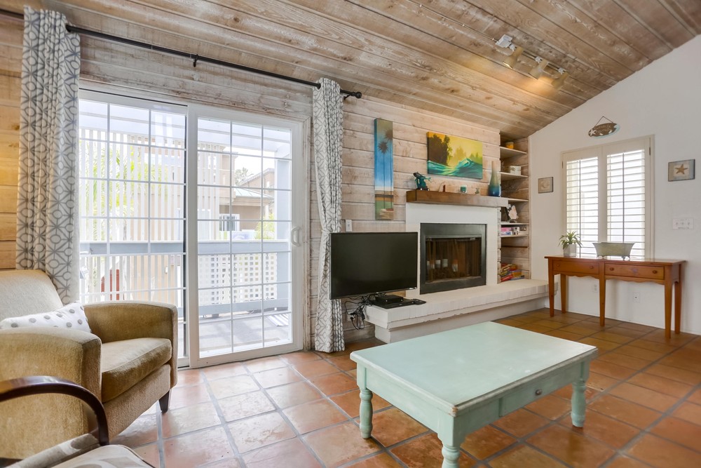 Virtual tour photo 12 of 48 for 738 Jersey Ct