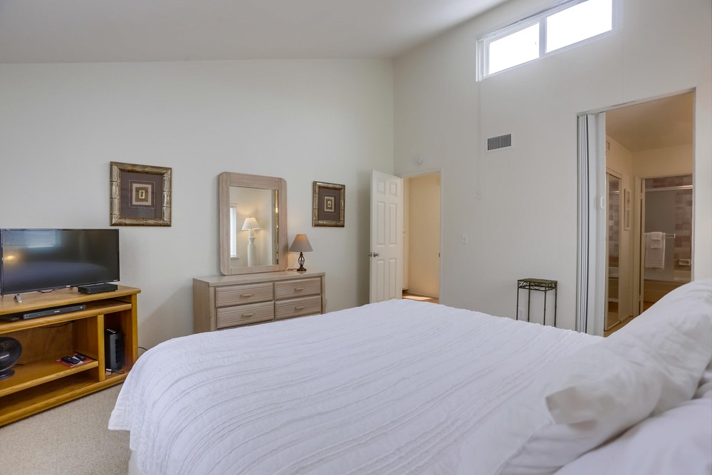Virtual tour photo 28 of 48 for 738 Jersey Ct