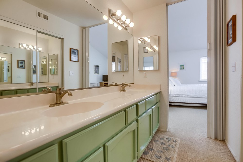 Virtual tour photo 31 of 48 for 738 Jersey Ct