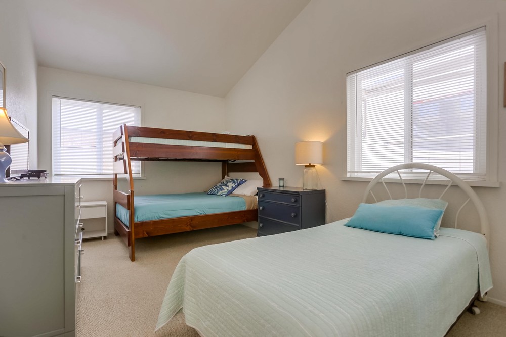 Virtual tour photo 35 of 48 for 738 Jersey Ct