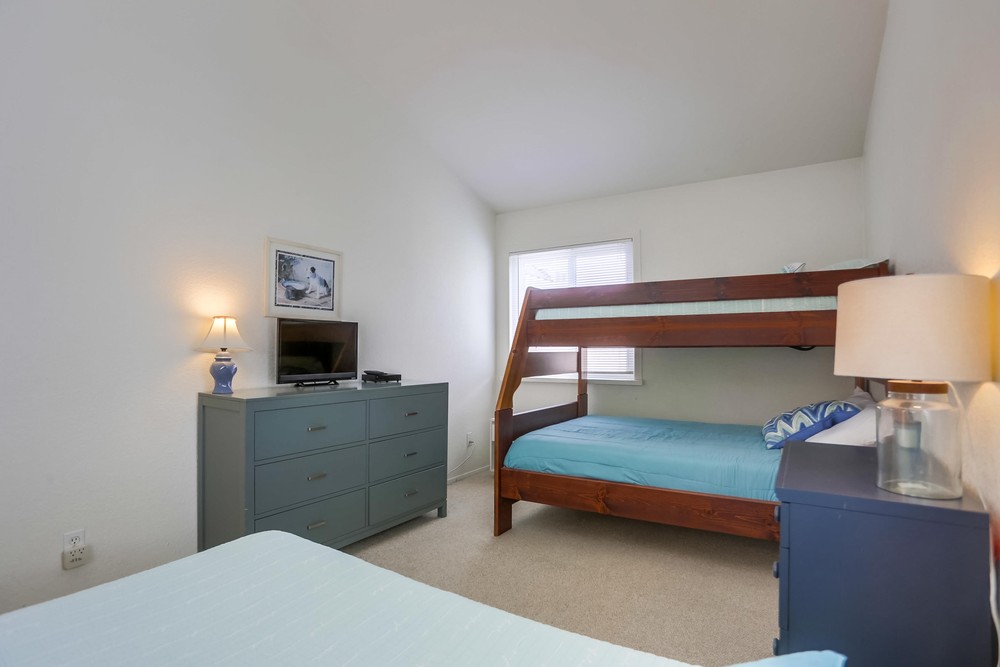 Virtual tour photo 36 of 48 for 738 Jersey Ct