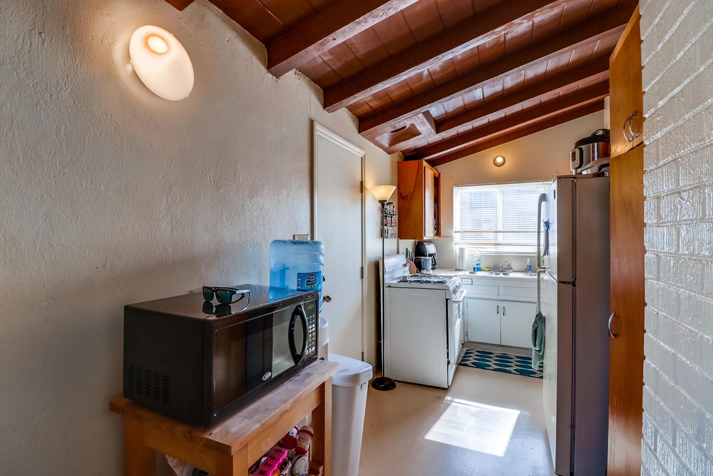 Virtual tour photo 10 of 30 for 738 Santa Barbara Pl