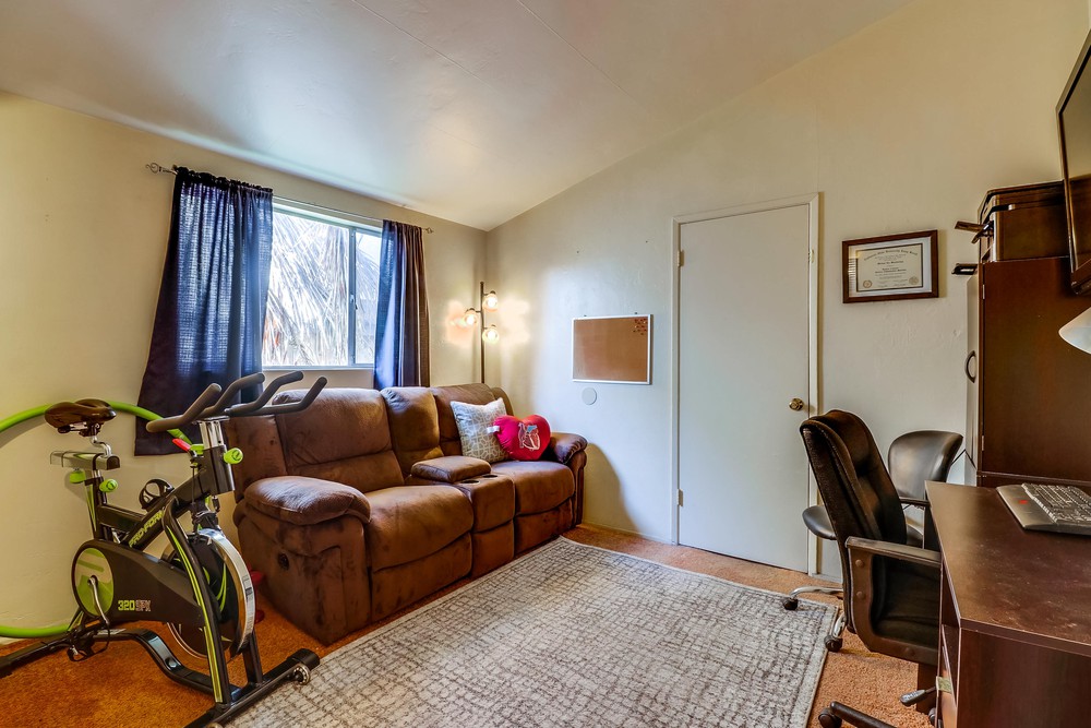Virtual tour photo 18 of 30 for 738 Santa Barbara Pl