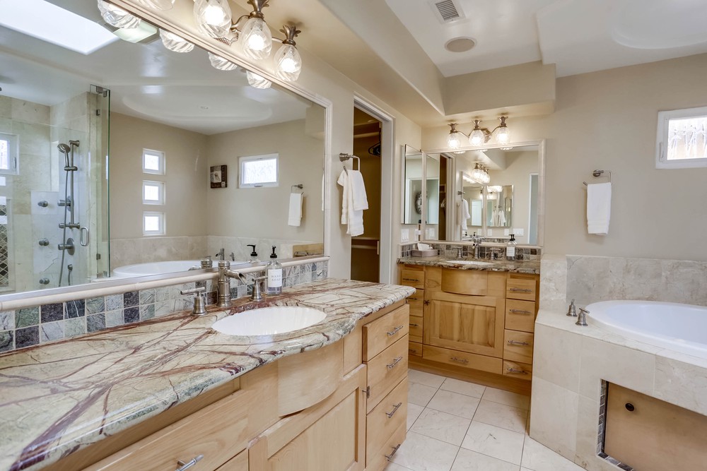 Virtual tour photo 23 of 44 for 739 Dover Ct