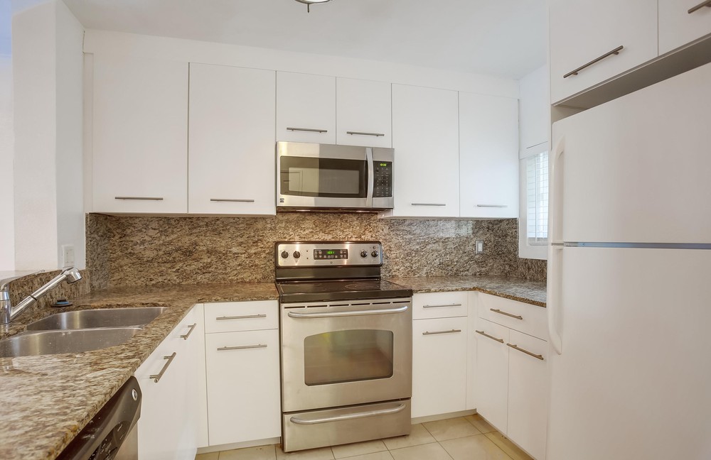 Virtual tour photo 12 of 35 for 7405 Charmant Dr UNIT 2225
