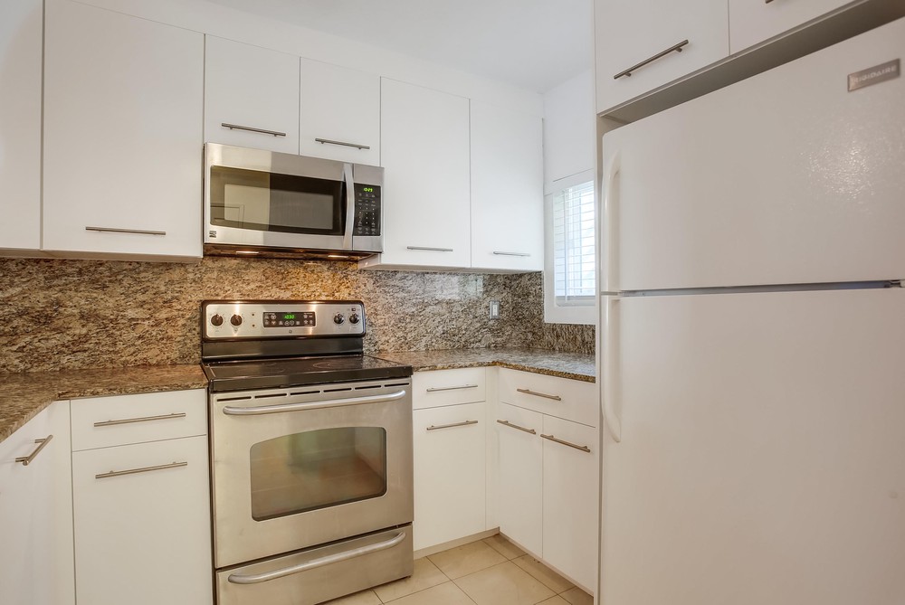 Virtual tour photo 13 of 35 for 7405 Charmant Dr UNIT 2225