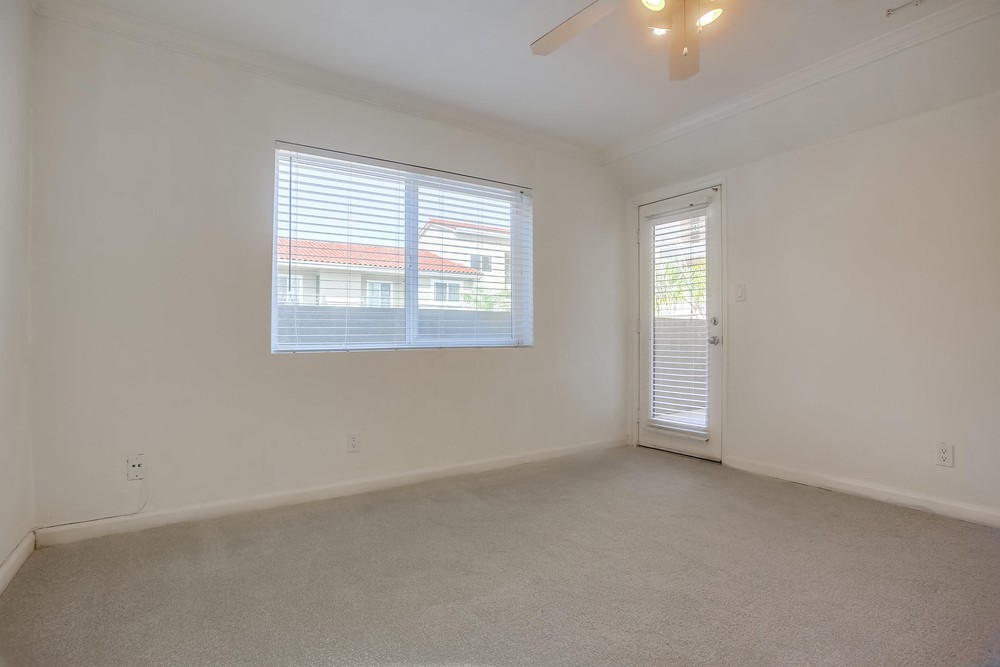 Virtual tour photo 18 of 35 for 7405 Charmant Dr UNIT 2225