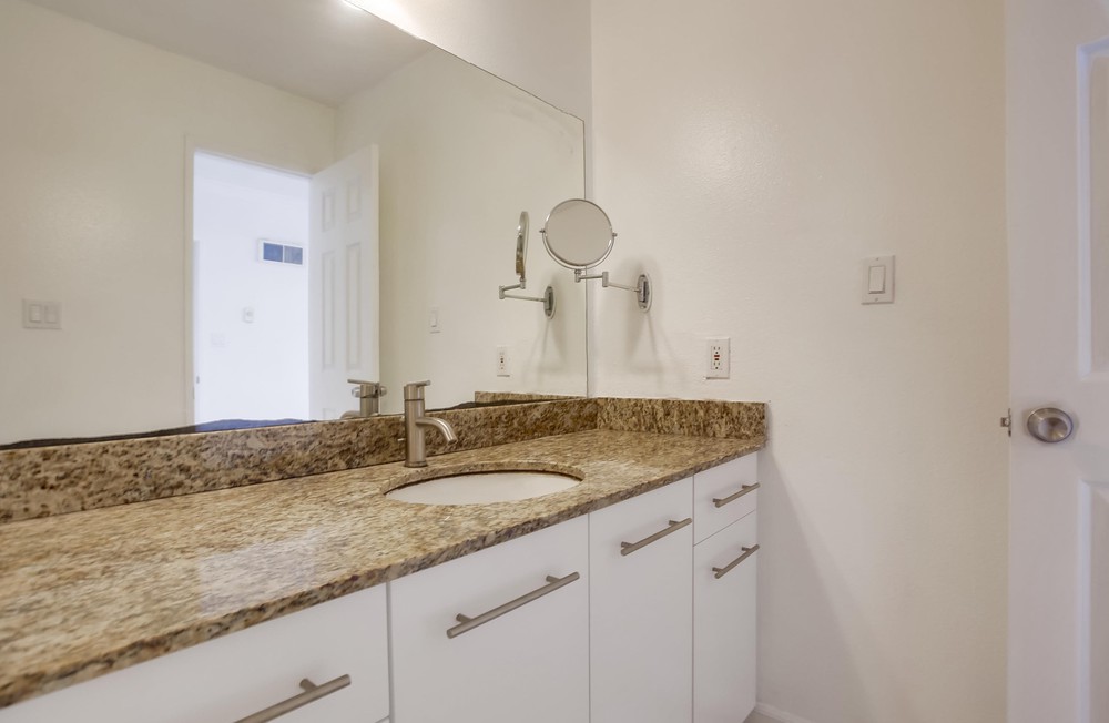 Virtual tour photo 23 of 35 for 7405 Charmant Dr UNIT 2225