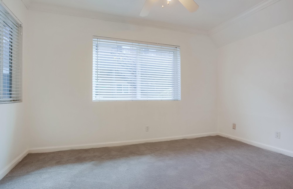 Virtual tour photo 25 of 35 for 7405 Charmant Dr UNIT 2225