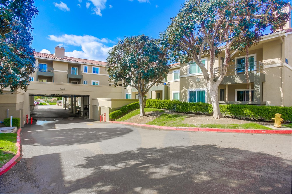 Virtual tour photo 35 of 35 for 7405 Charmant Dr UNIT 2225