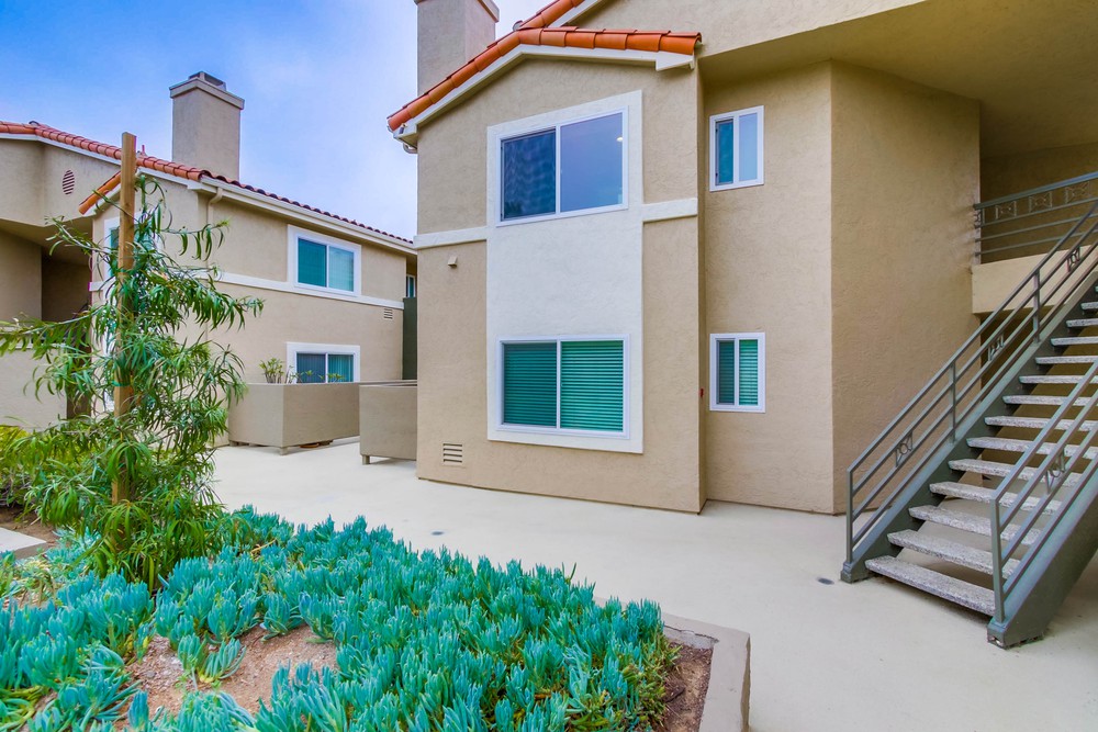 Virtual tour photo 4 of 24 for 7405 Charmant Dr UNIT 2312