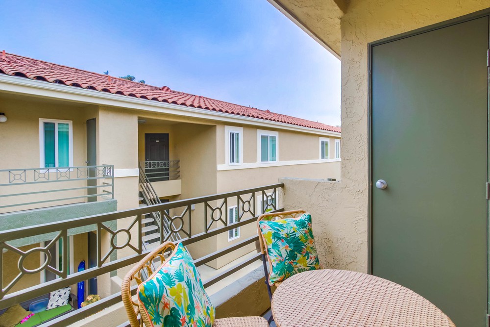 Virtual tour photo 13 of 24 for 7405 Charmant Dr UNIT 2312