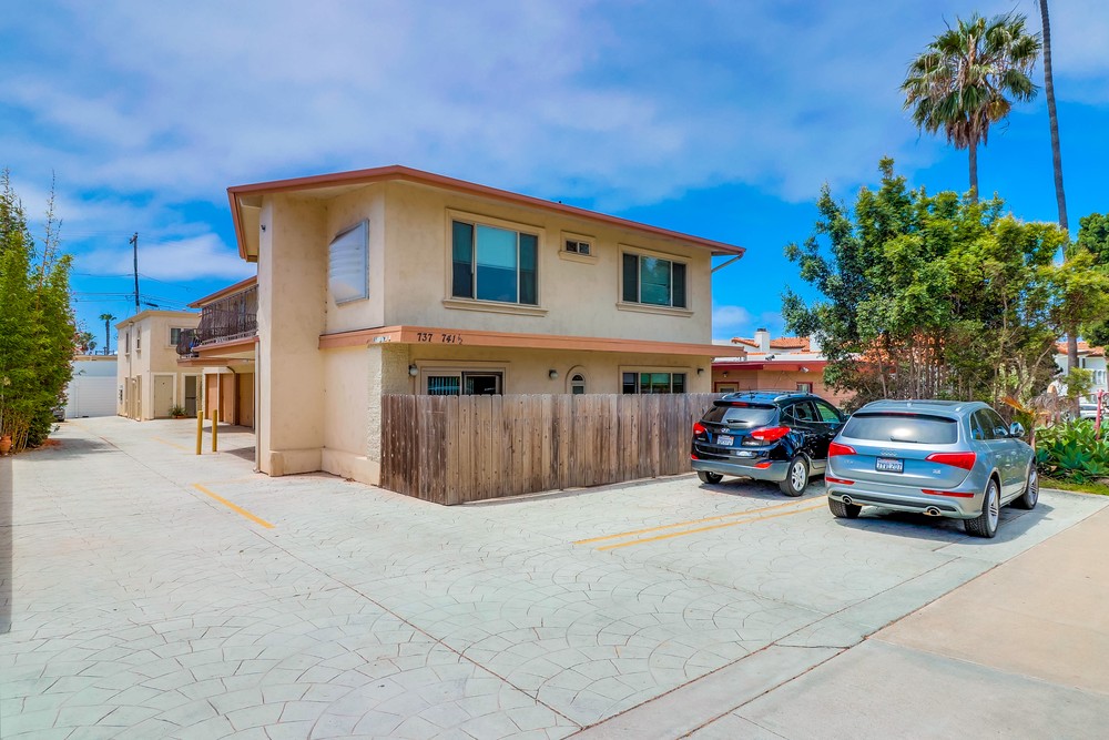 Virtual tour photo 42 of 41 for 741 1/2 Agate St