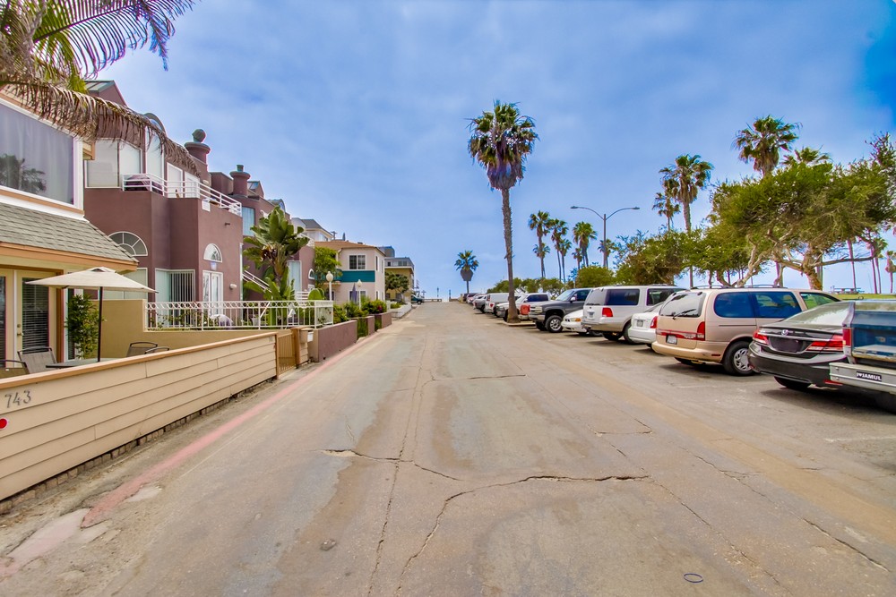 Virtual tour photo 6 of 60 for 741 San Fernando Pl