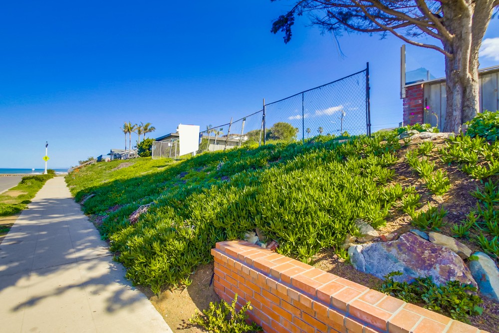 Virtual tour photo 6 of 22 for 741 Sunset Cliffs Blvd