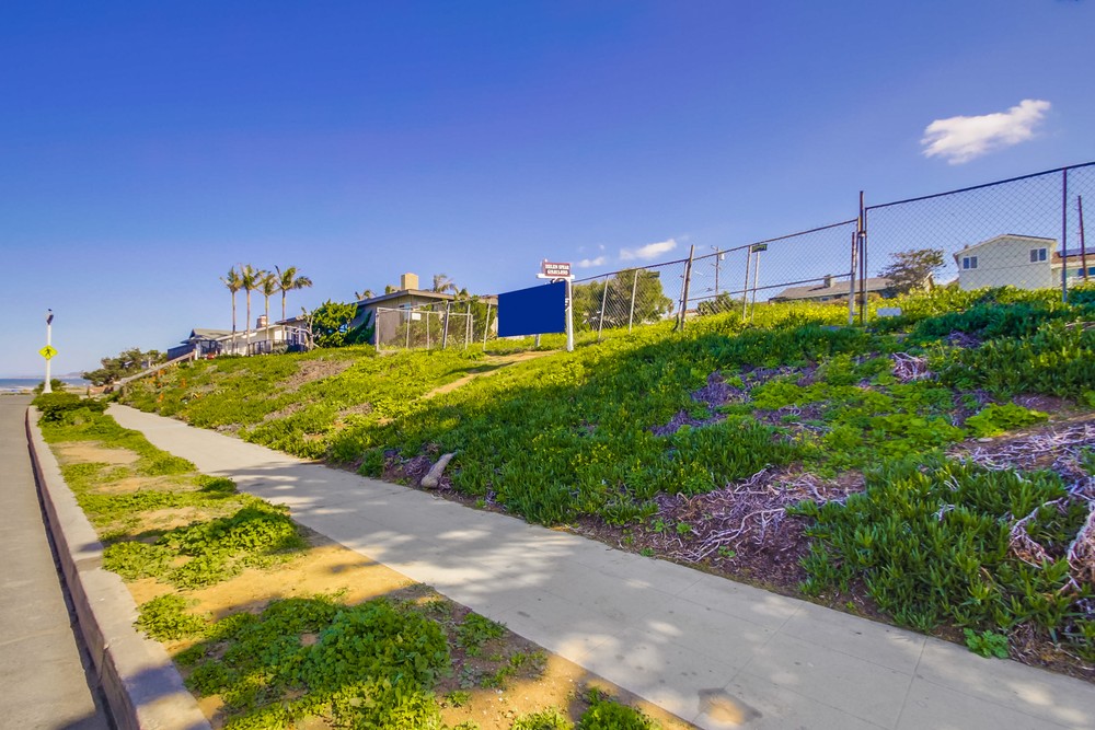 Virtual tour photo 7 of 22 for 741 Sunset Cliffs Blvd