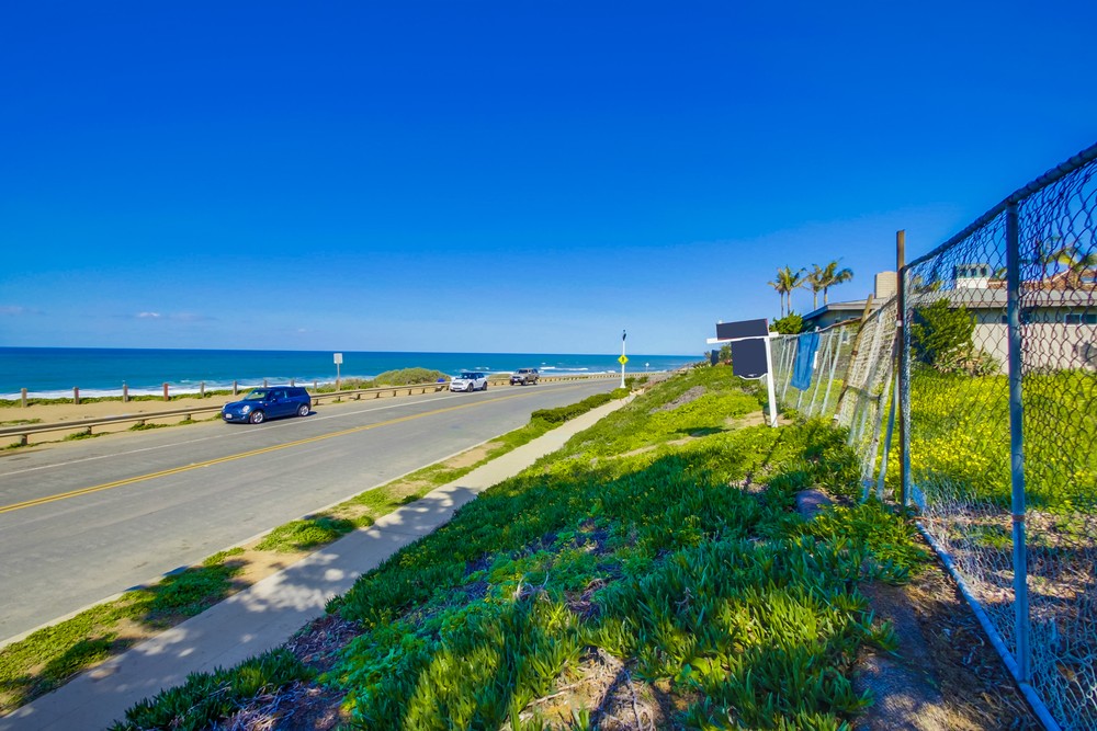 Virtual tour photo 8 of 22 for 741 Sunset Cliffs Blvd