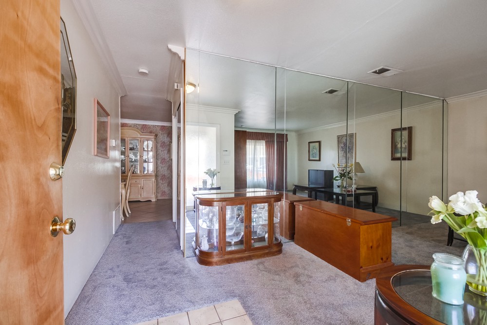 Virtual tour photo 6 of 45 for 7411 Black Oak Rd