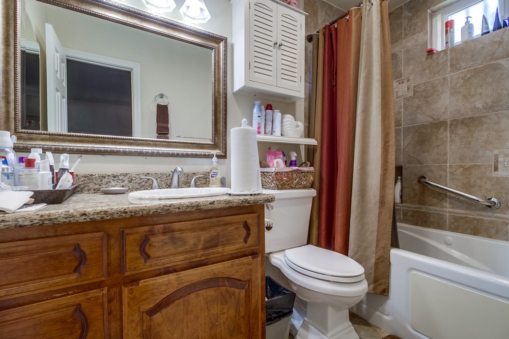 Virtual tour photo 31 of 45 for 7411 Black Oak Rd