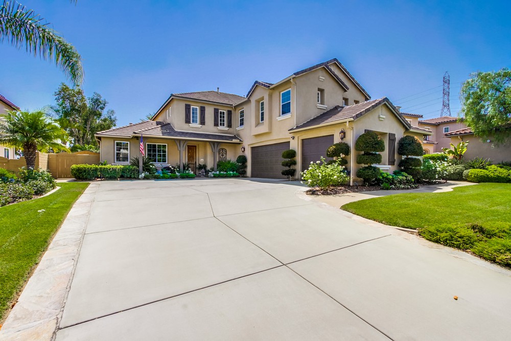Virtual tour photo 3 of 104 for 7411 Las Lunas
