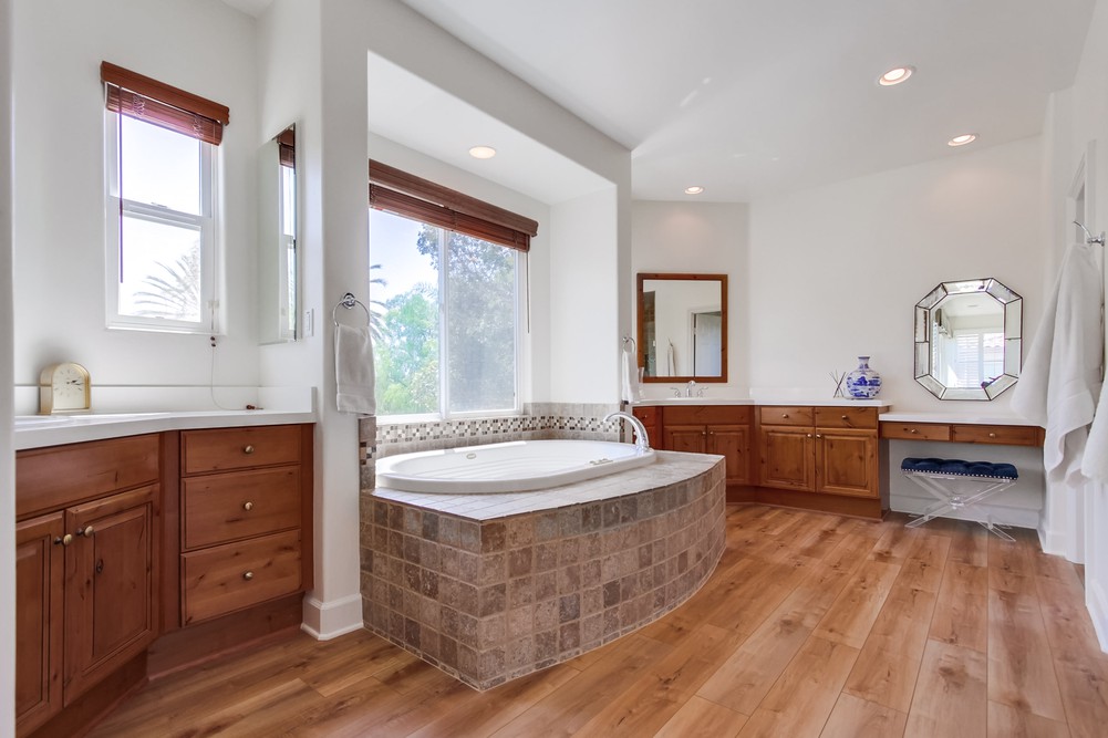 Virtual tour photo 47 of 104 for 7411 Las Lunas