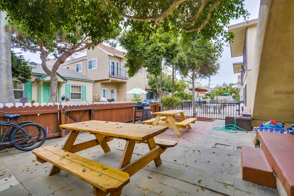 Virtual tour photo 7 of 47 for 742 Jamaica Court