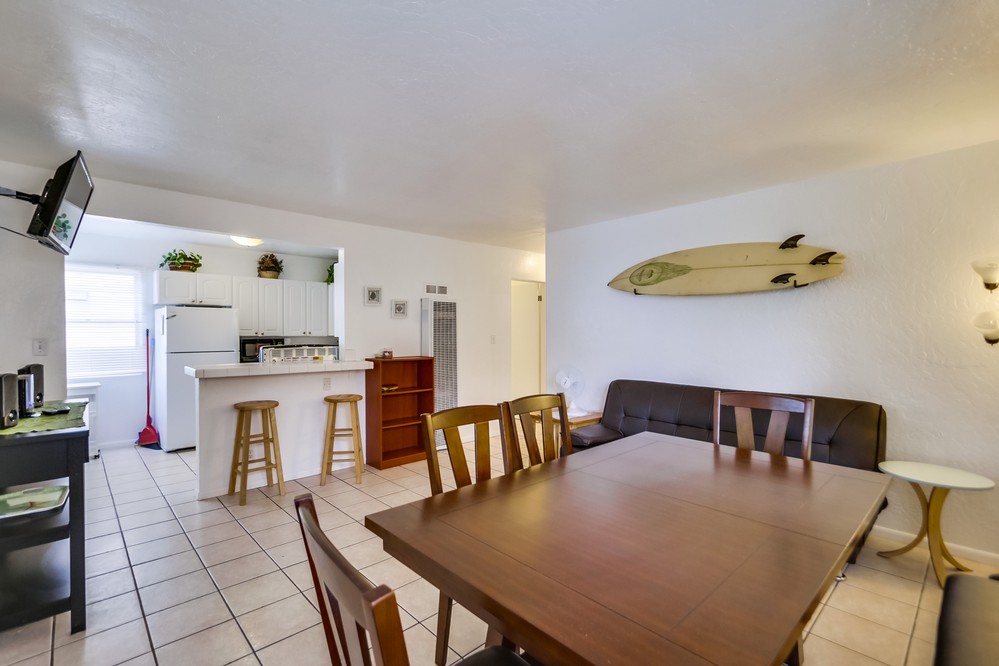 Virtual tour photo 10 of 47 for 742 Jamaica Court