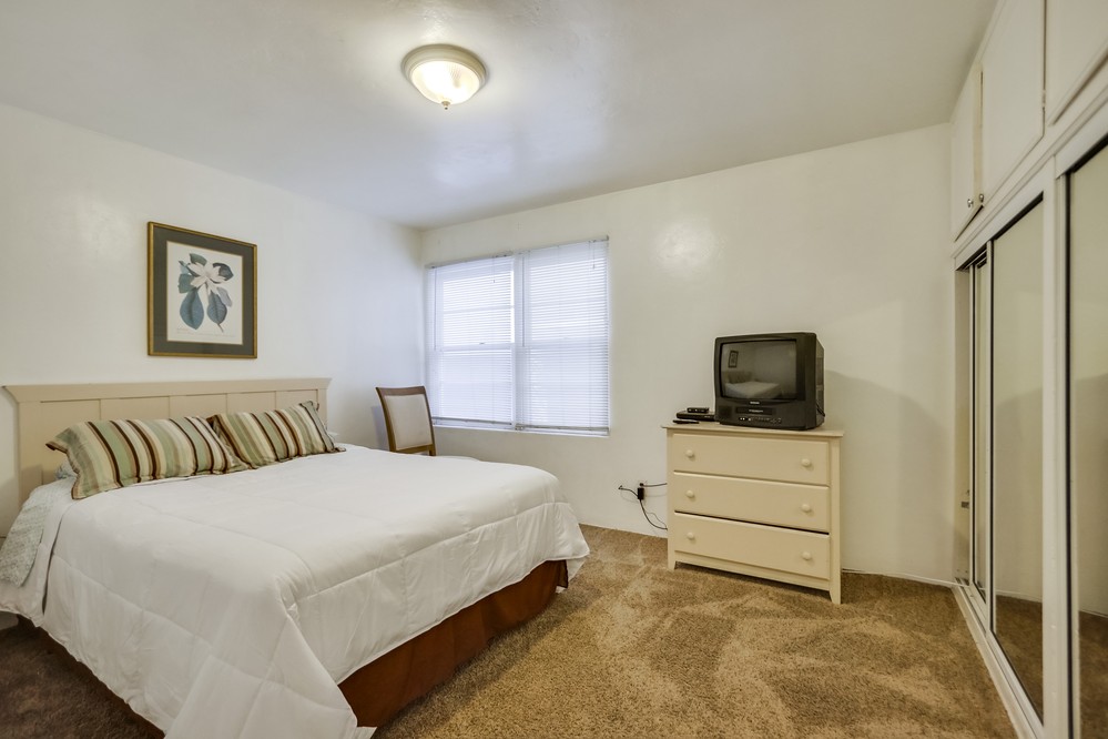 Virtual tour photo 18 of 47 for 742 Jamaica Court