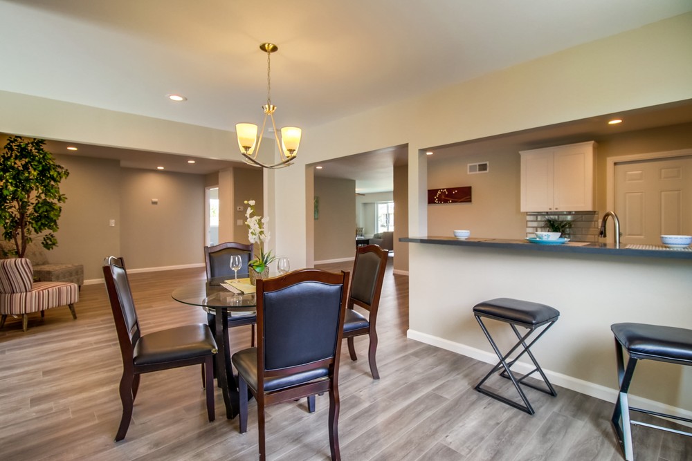 Virtual tour photo 18 of 42 for 742 Piccard Ave