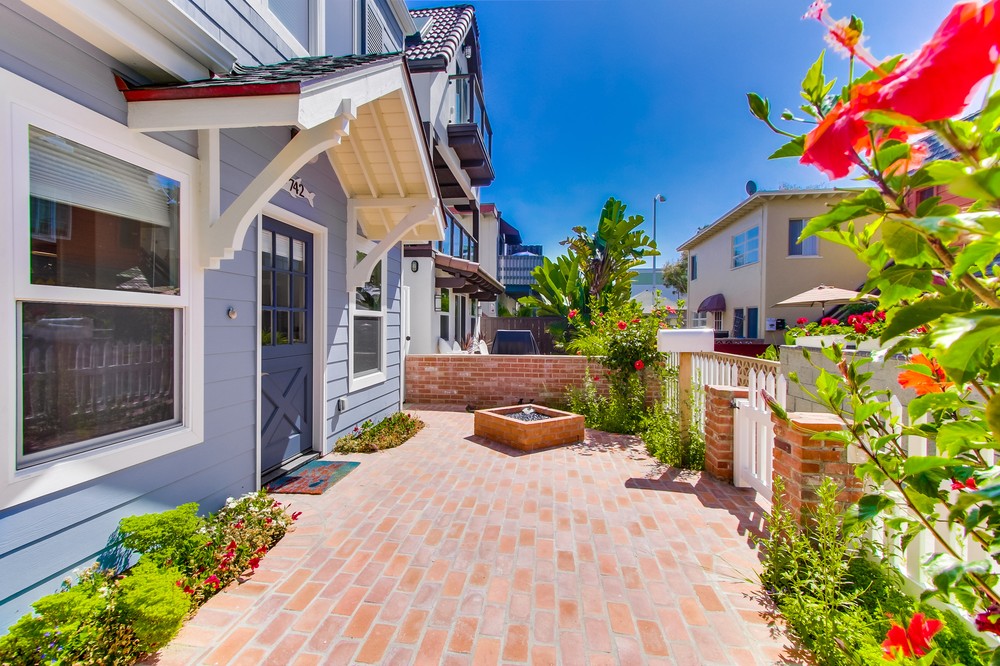 742 Windemere Court Rancho Photos