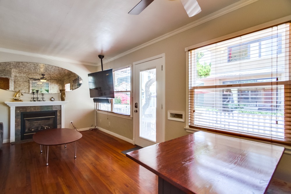 Virtual tour photo 13 of 38 for 742 Yarmouth Ct