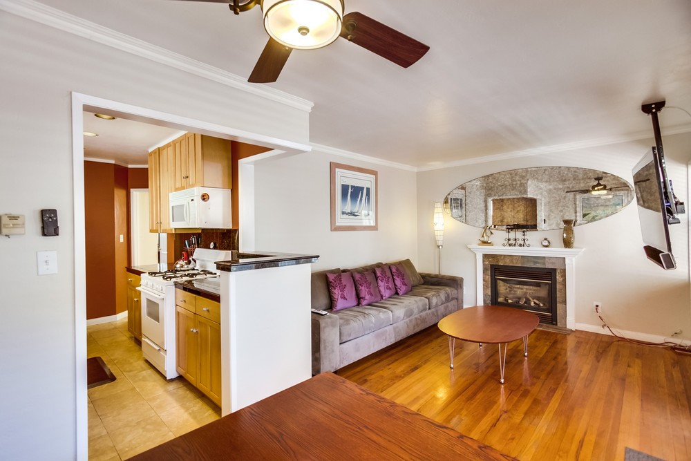 Virtual tour photo 14 of 38 for 742 Yarmouth Ct