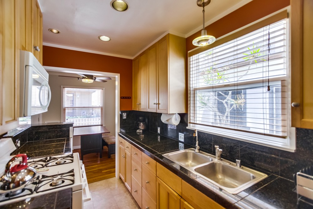 Virtual tour photo 18 of 38 for 742 Yarmouth Ct