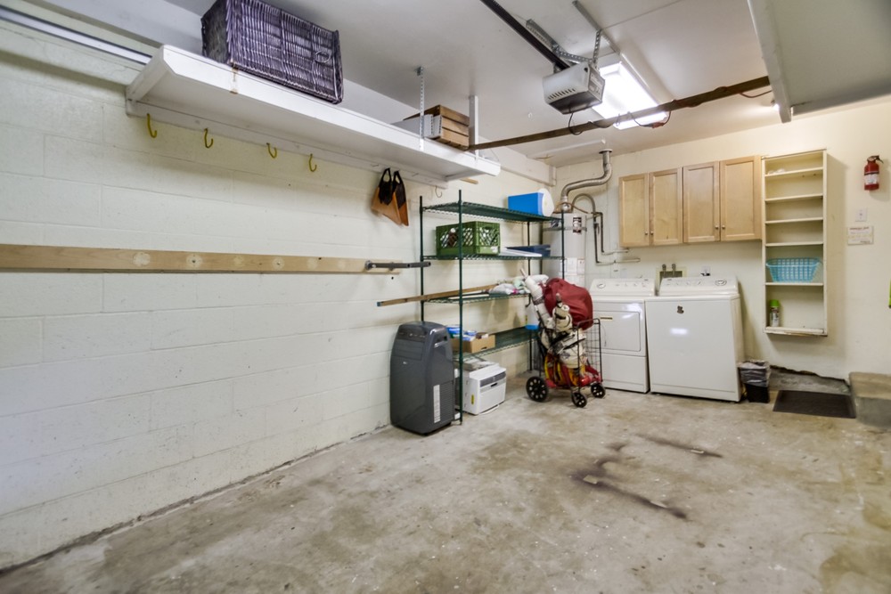 Virtual tour photo 31 of 38 for 742 Yarmouth Ct