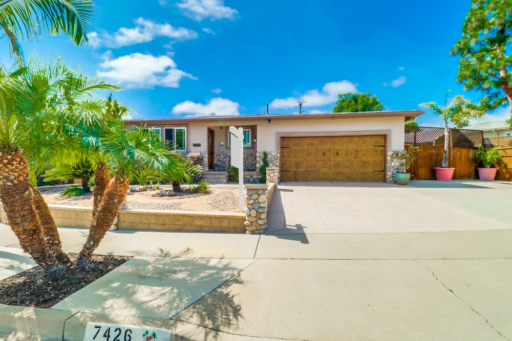Virtual tour photo 3 of 44 for 7426 Blix St
