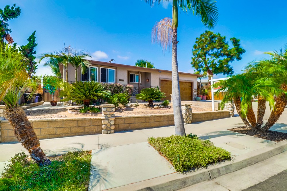 Virtual tour photo 5 of 44 for 7426 Blix St