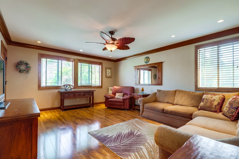 Virtual tour photo 11 of 44 for 7426 Blix St